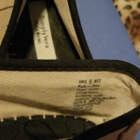 Simply Vera Wang flats Sz 9 - Picture 5 of 11